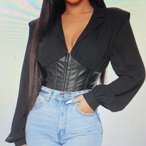 PERFECT CONDITION(when’s happy hour corset blouse)
